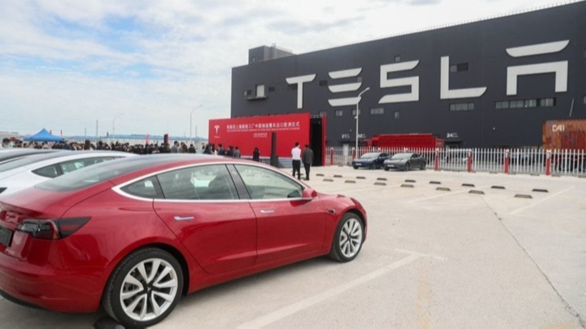Tesla’nın uygun fiyatlı modeli ertelenebilir