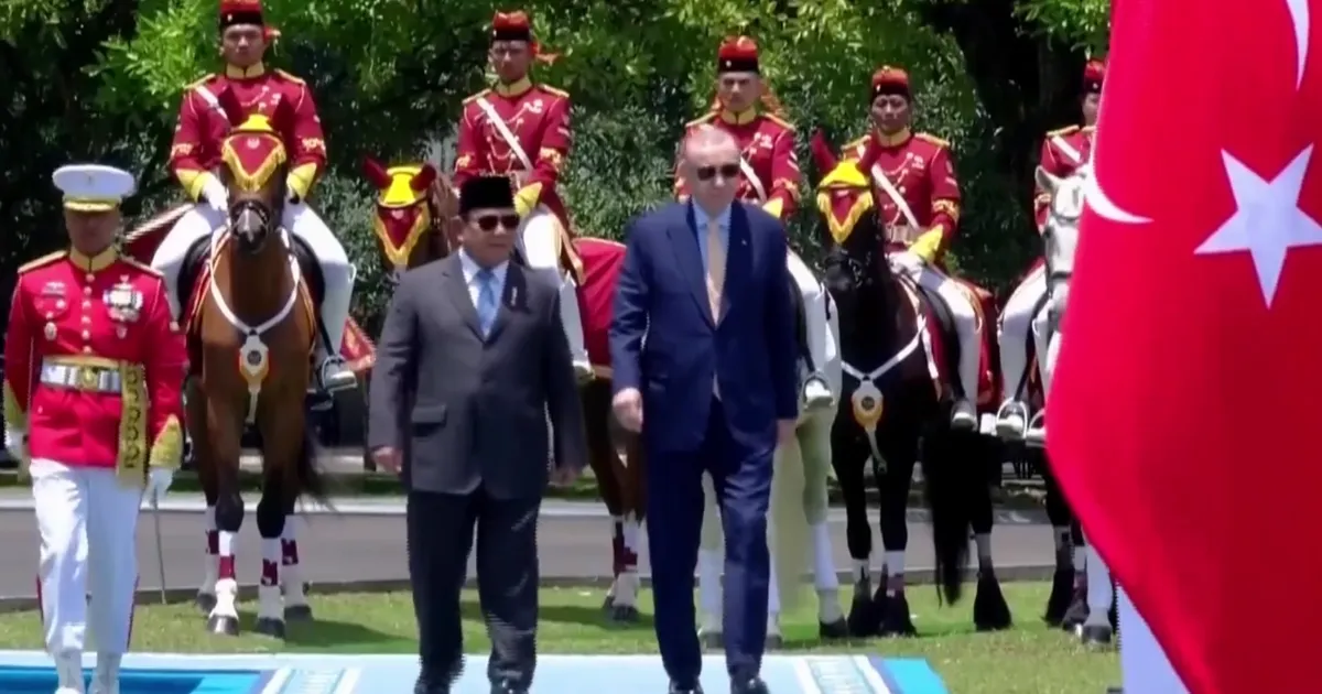 Cumhurbişkani erdoğan endonezya’da …