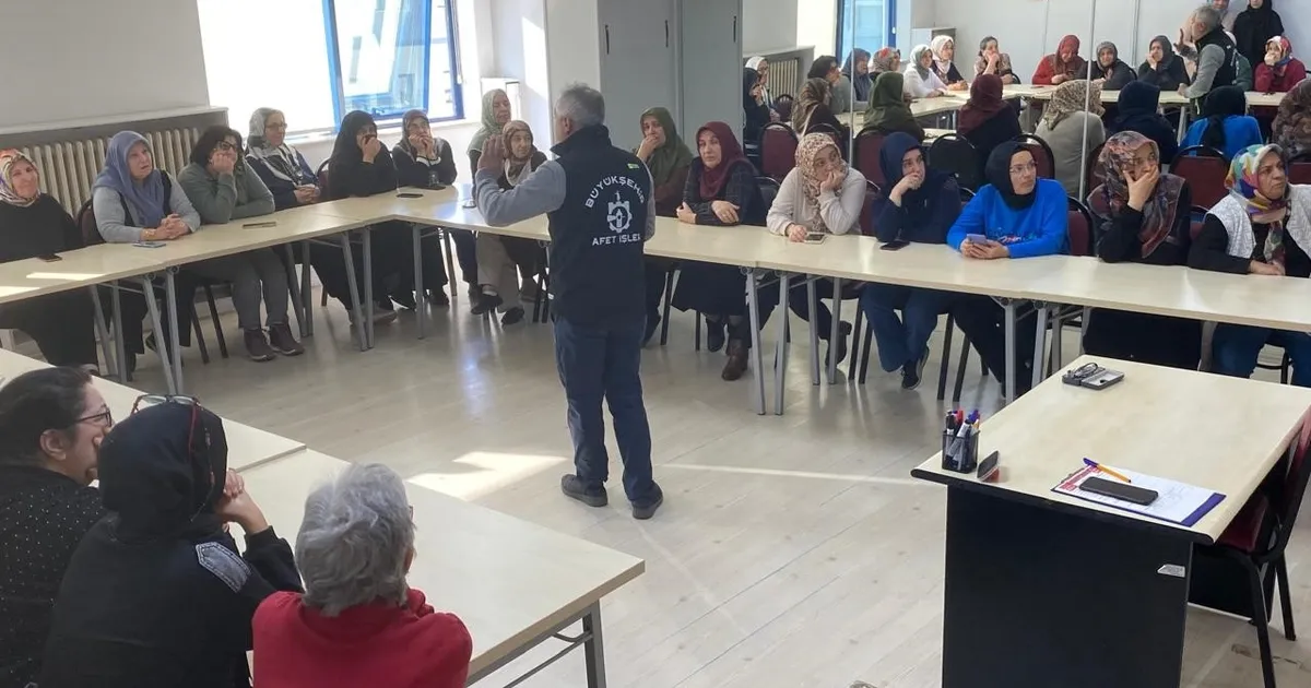 Kocaeli’de Afet Şuuru Ekitimi Veriliyor