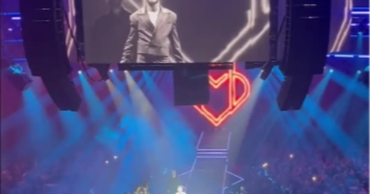 Mabel Matiz’den Dev YapmLi Sahnesiyle Unutulman Iki Konser