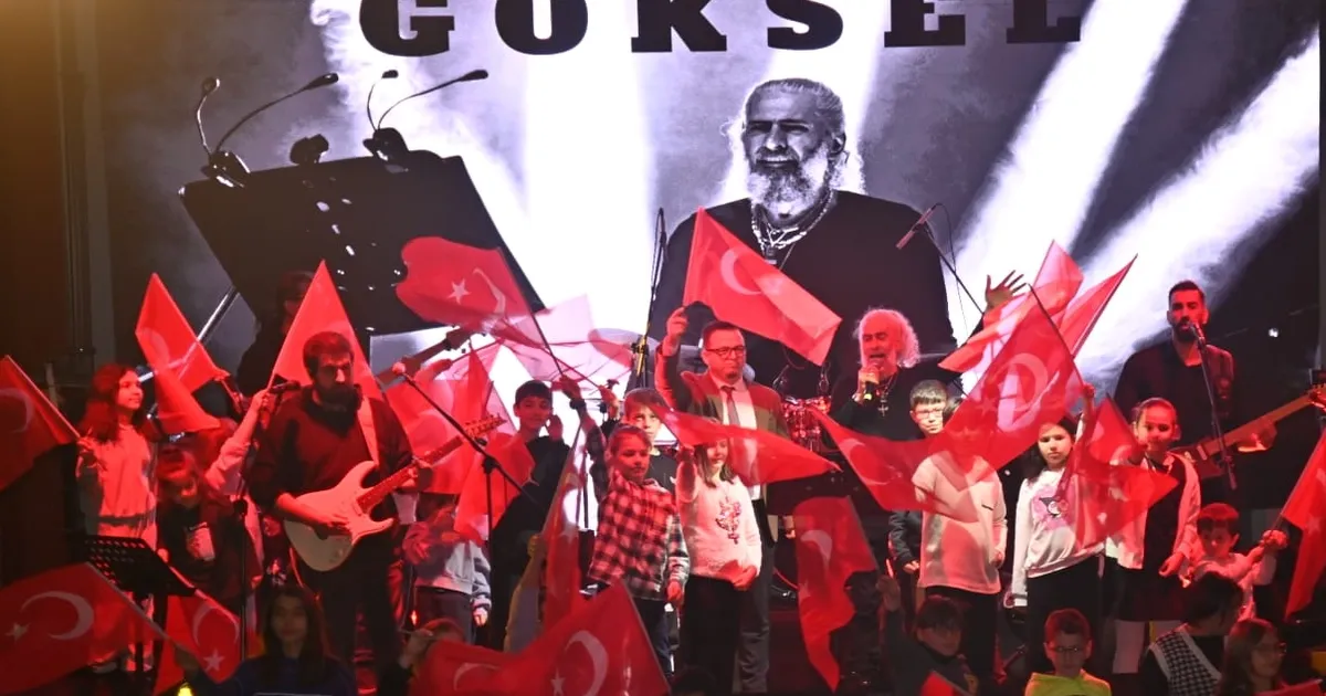 Manisa’da Ustalanara Hürmet Konseri DeZenLendi
