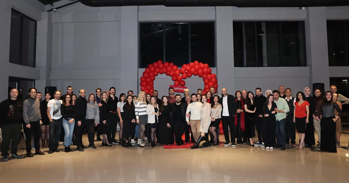 Nilüferli Çiftler Sevgililer Günür Tangosu