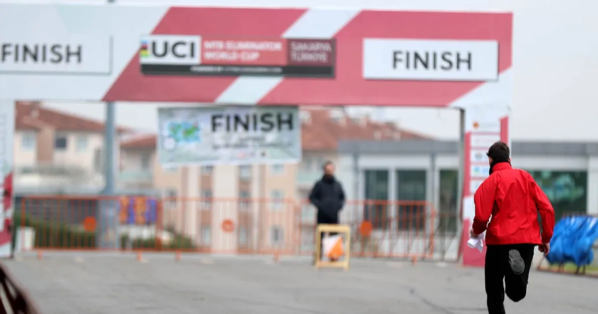 Sakarya’da Ayçaçek Bisiklet Vadisi’nde Spor Şöşeni
