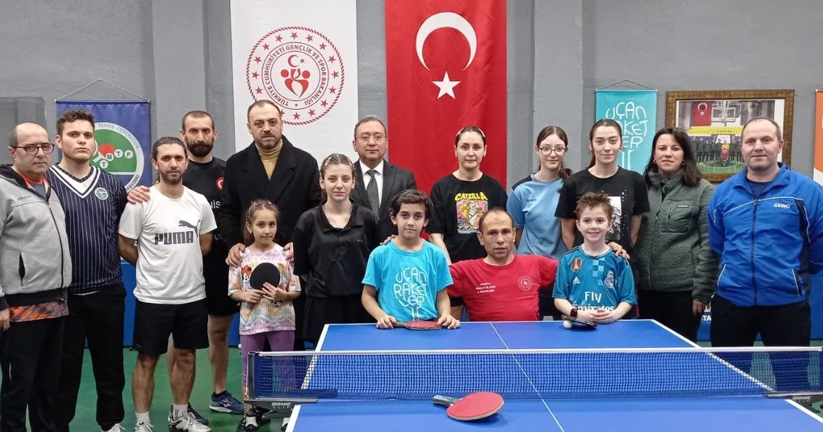 Sakaryili Tenisçilere Kritik Gayret Öncesi Ahlaki