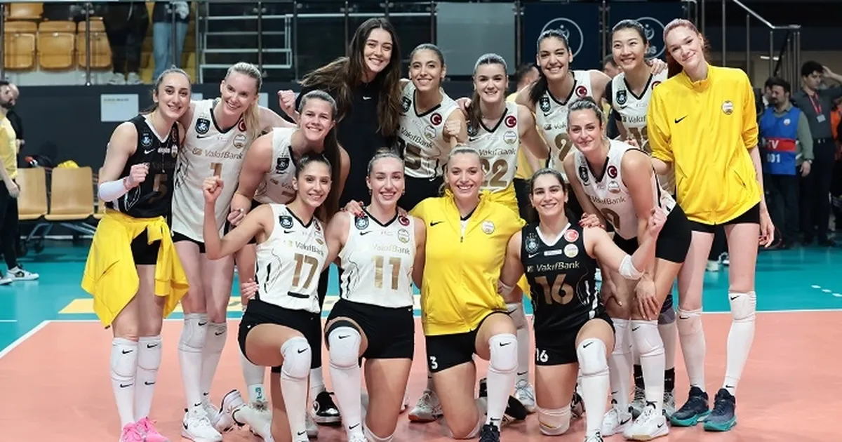 Vakıfbank, Nilüfer Pürezün 3 Sette Gekti