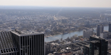 Frankfurt-Augsburg-Berabere-Can-Uzun-Asistle-Sahnedeydi-featured